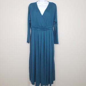 BloomChic NWT Flowy Long Sleeved Dress Women's Size 10 Dark Teal